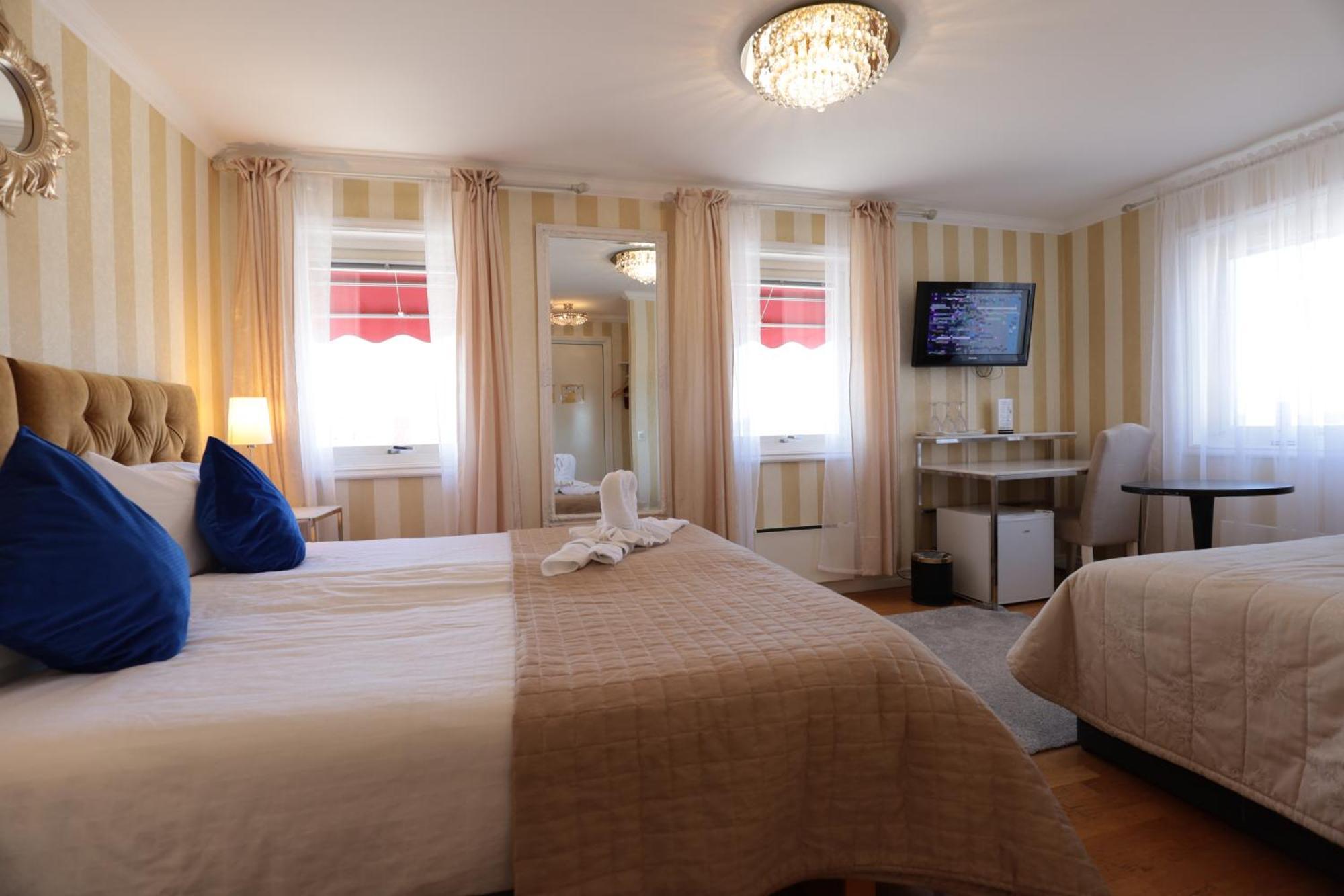 Vaenerport Lakefront Hotell Mariestads kommun Eksteriør billede