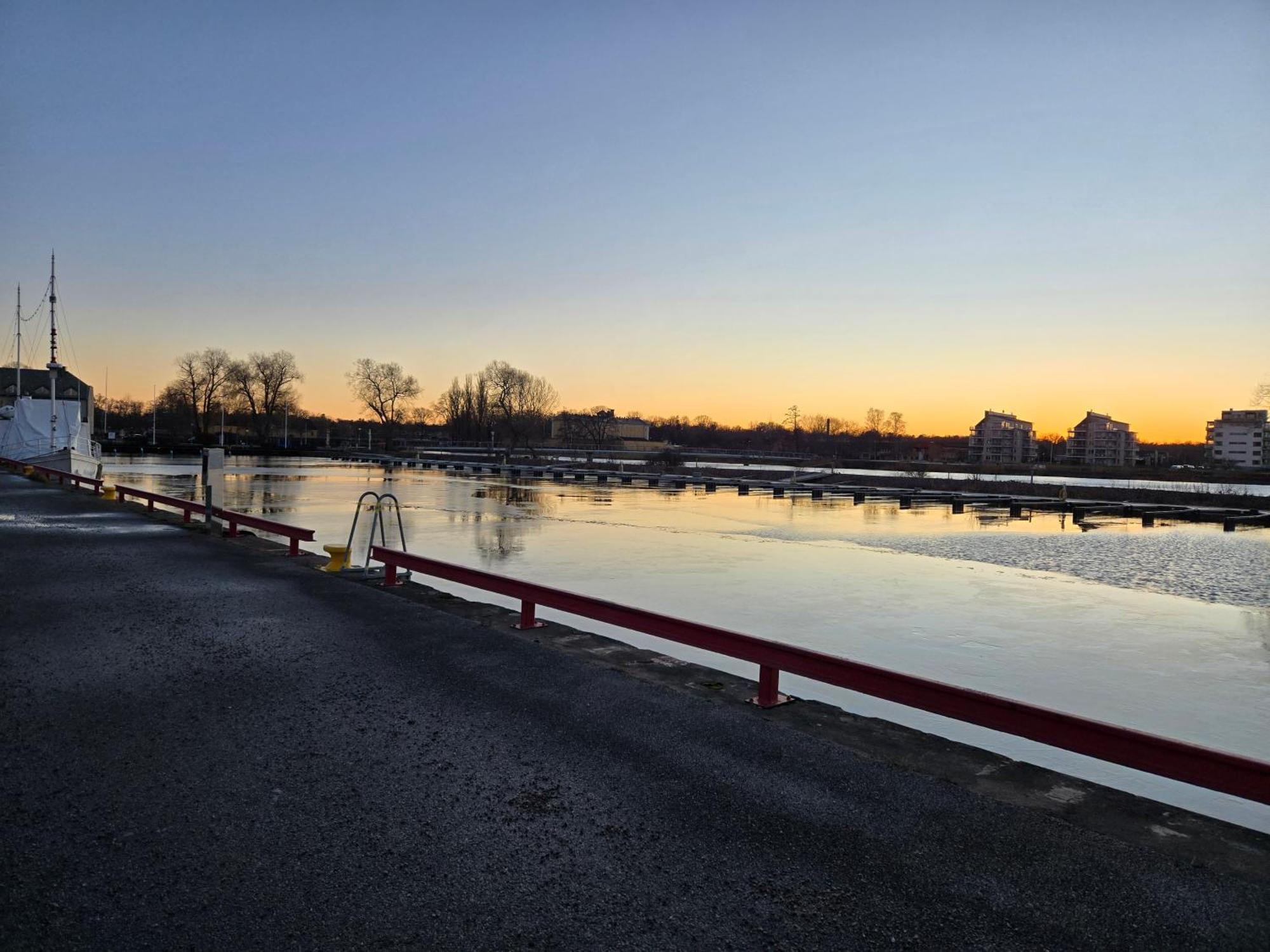 Vaenerport Lakefront Hotell Mariestads kommun Eksteriør billede